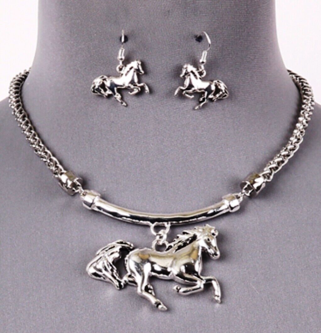 Horse Pendant Necklace and Earrings Set Gift Boxed Fast Shipping